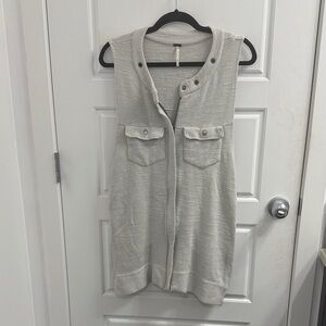 Free People Gray Knit Sleeveless long line Zip Size Medium